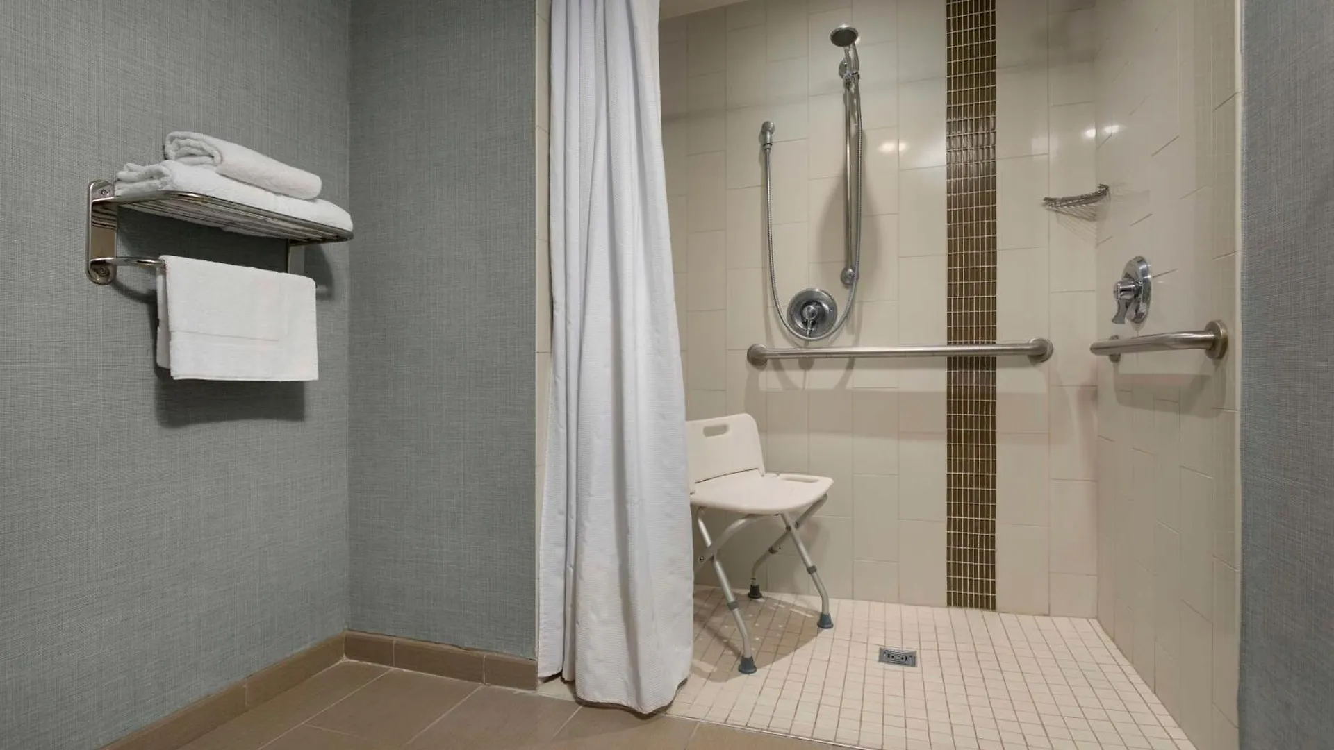 Hyatt Place Manatí 3*,